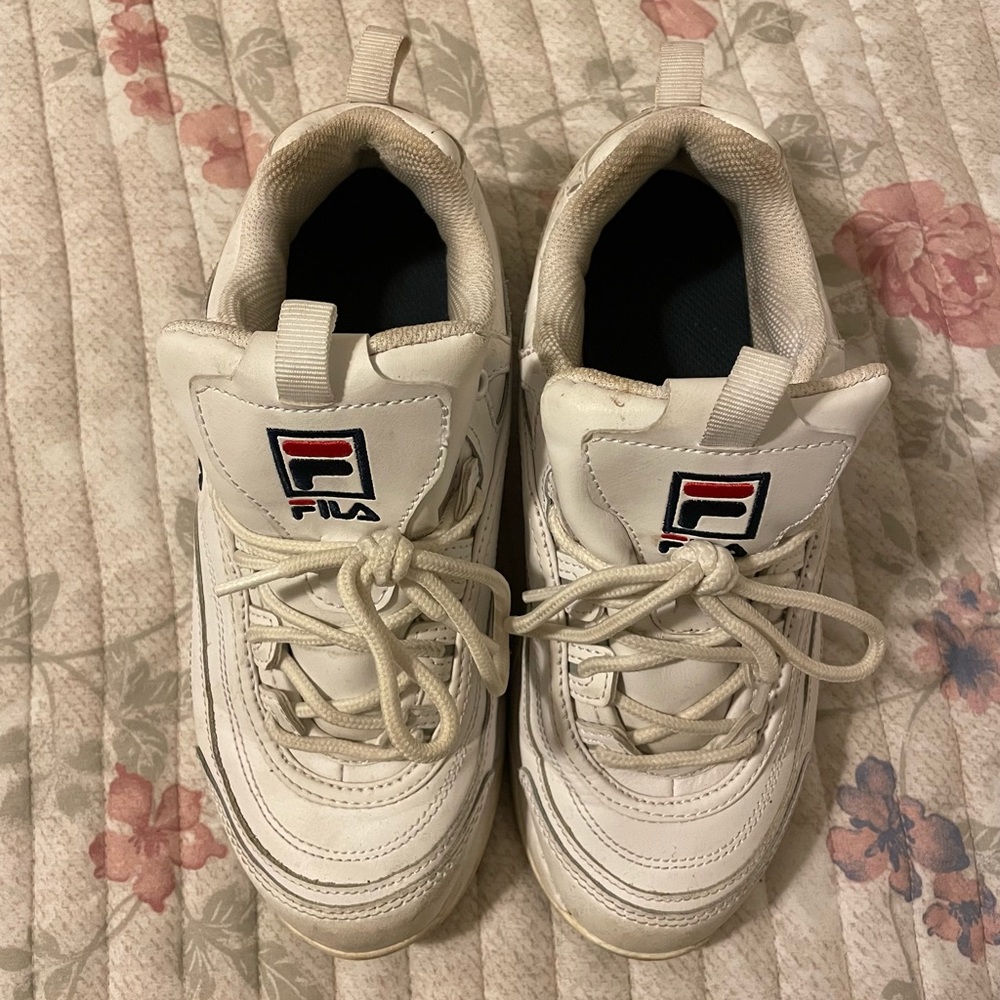 white chunky filas 👟 US Women’s Size 8